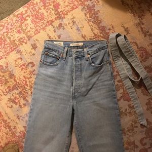 levi's ribcage get it done